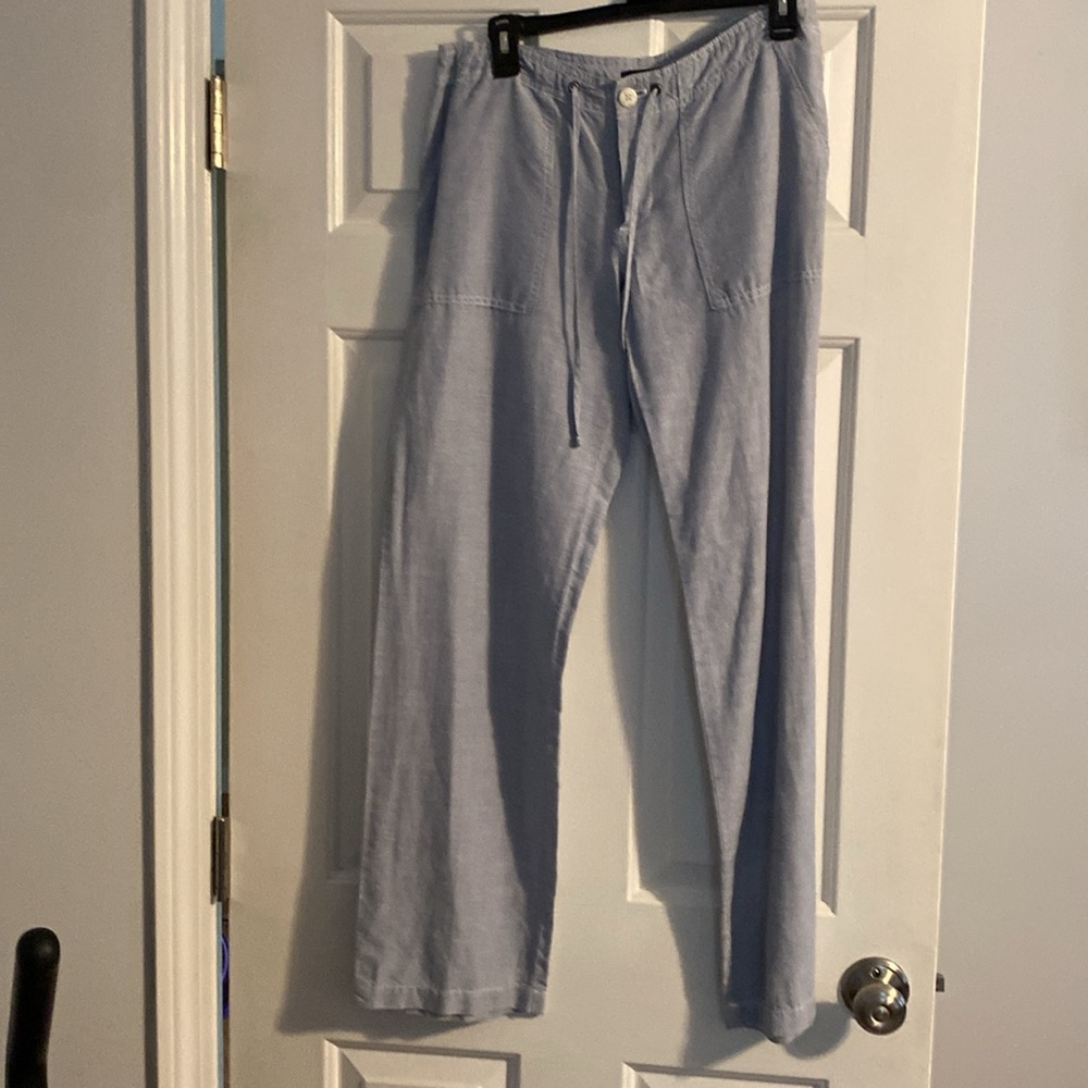 GAP blue and white pants. Size 6.